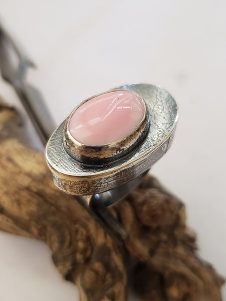 Pink Conch Hollow-Form Ring