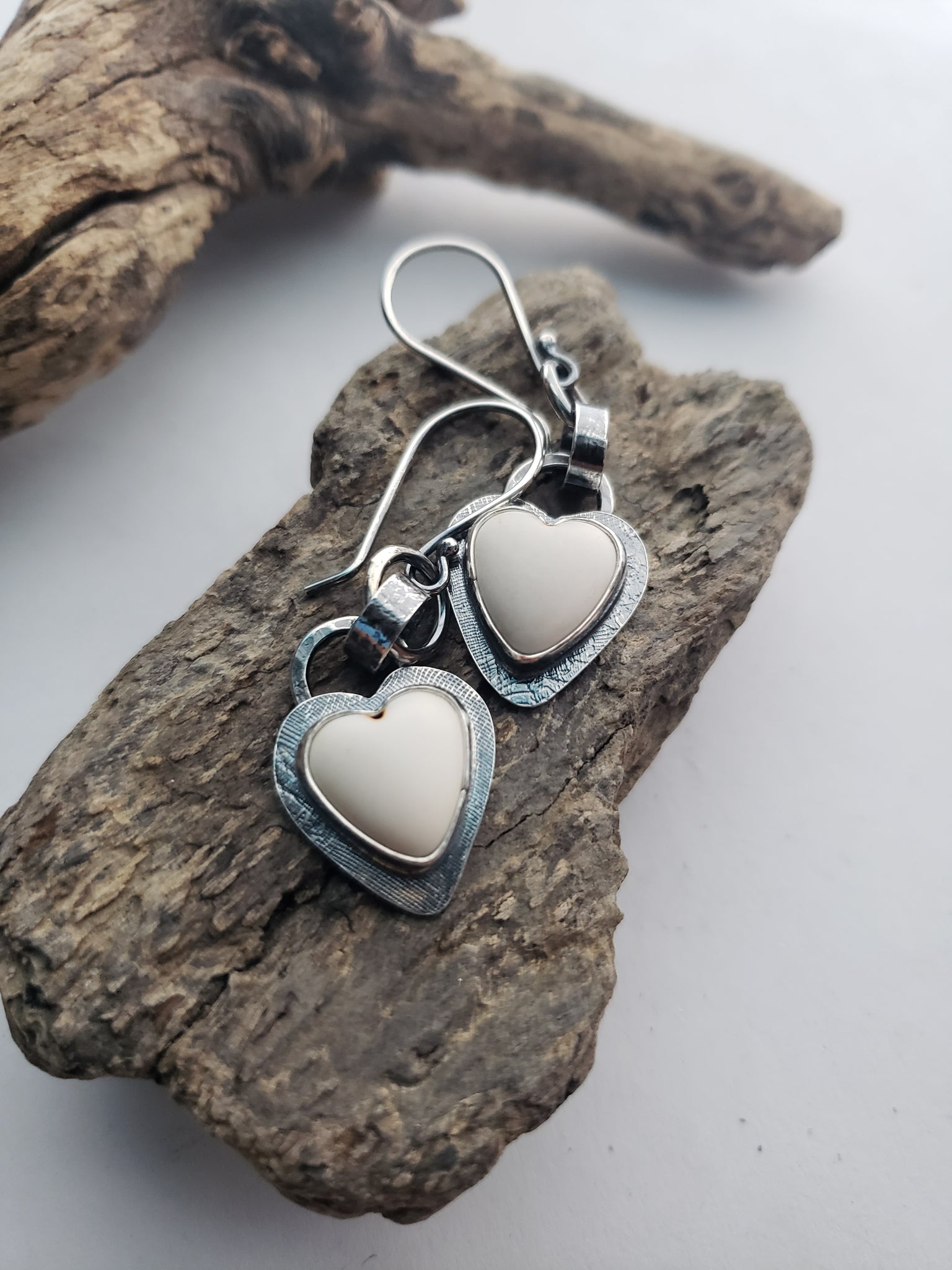 Chubby Magnesite Heart Earrings