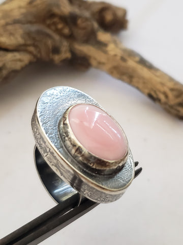 Pink Conch Hollow-Form Ring