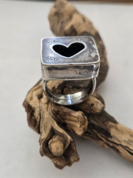 Hollow-Form Cube Heart Ring
